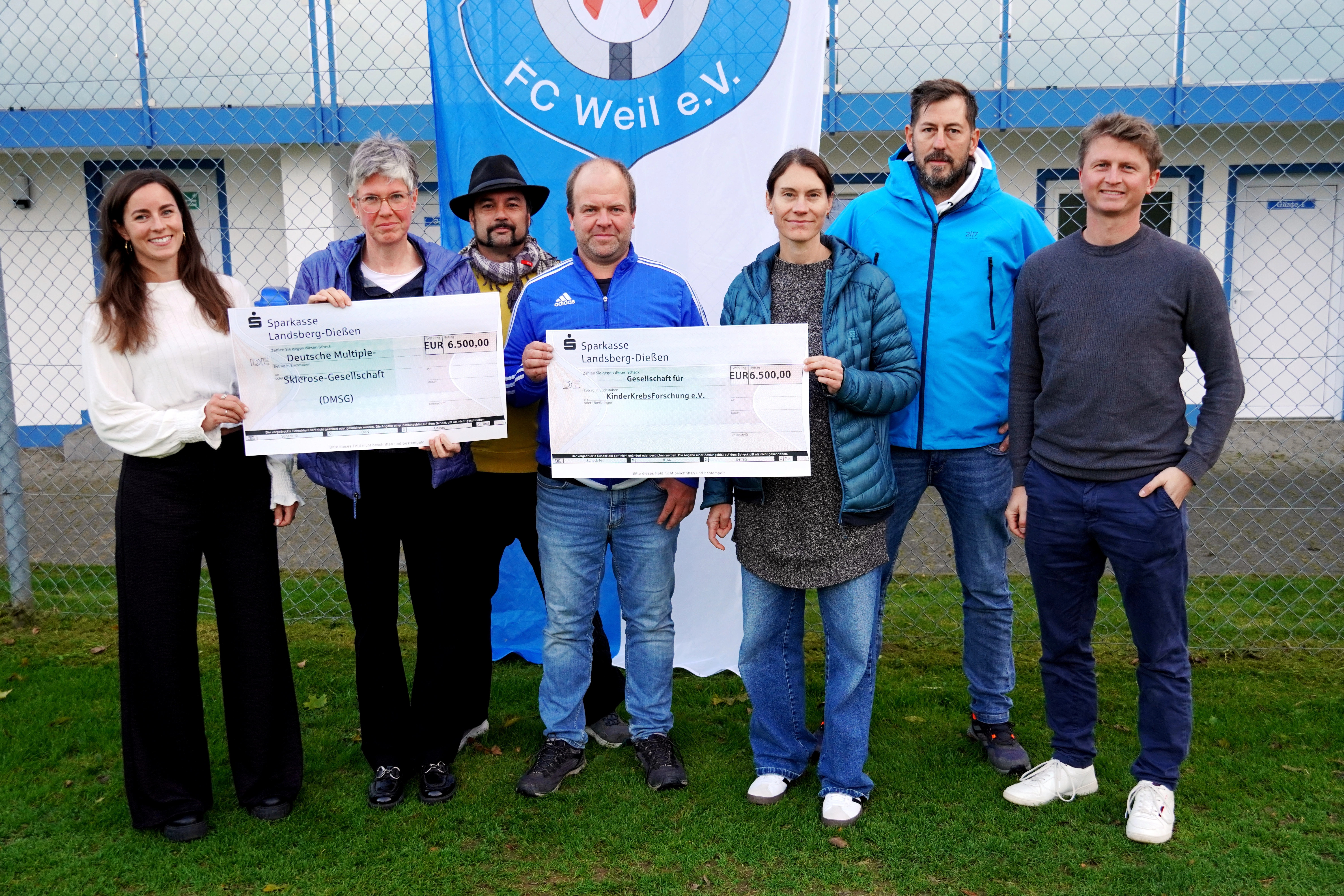Scheckübergabe beim FC Weil! 🎉